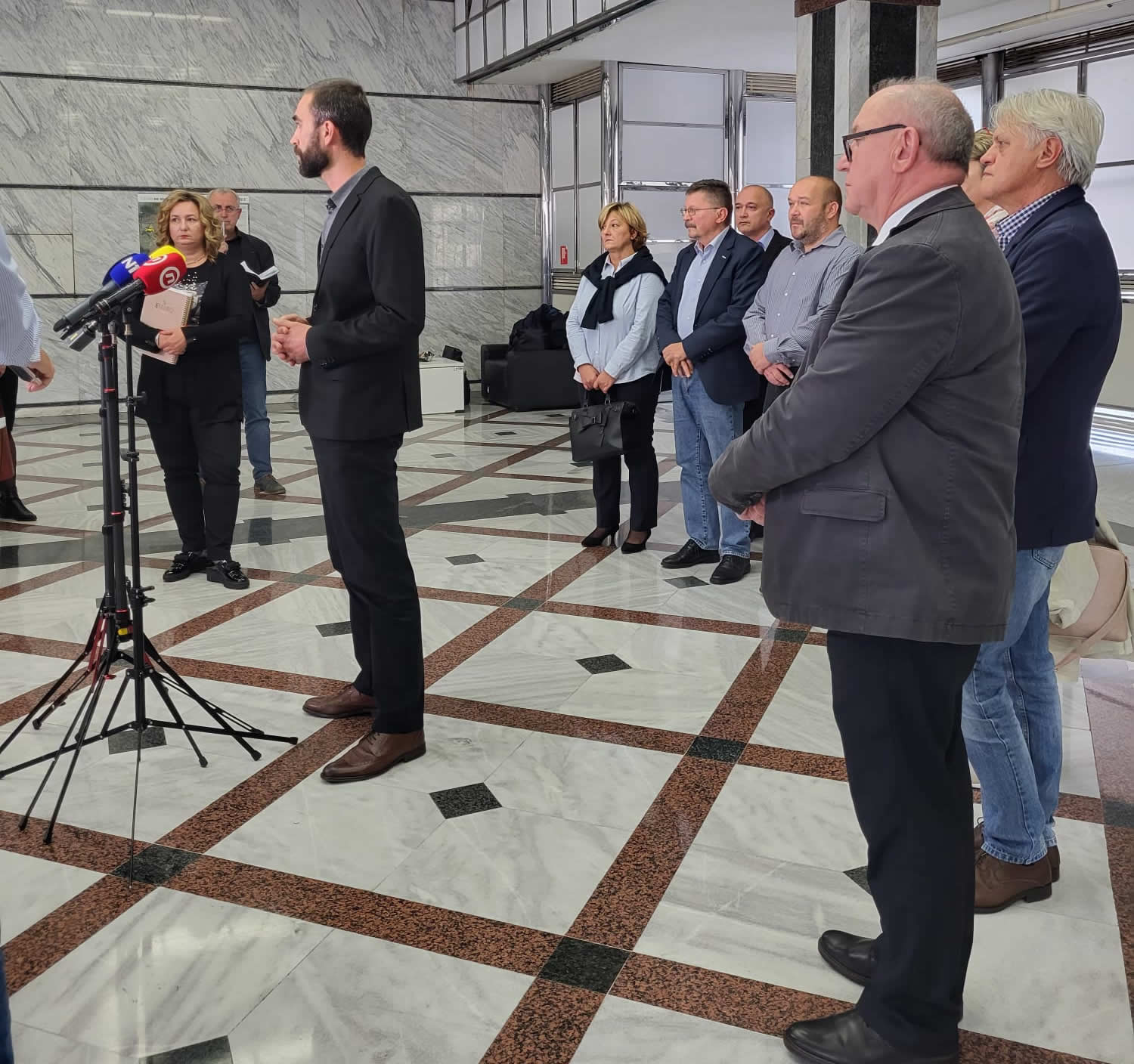 Sindikati zdravstva, socijalne skrbi i kulture prihvatili ponudu vlade