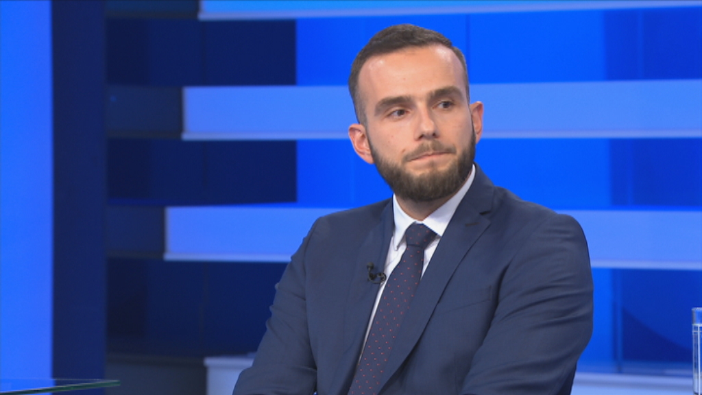 Otvoreno: Žustra rasprava oko visine plaća u obrazovanju